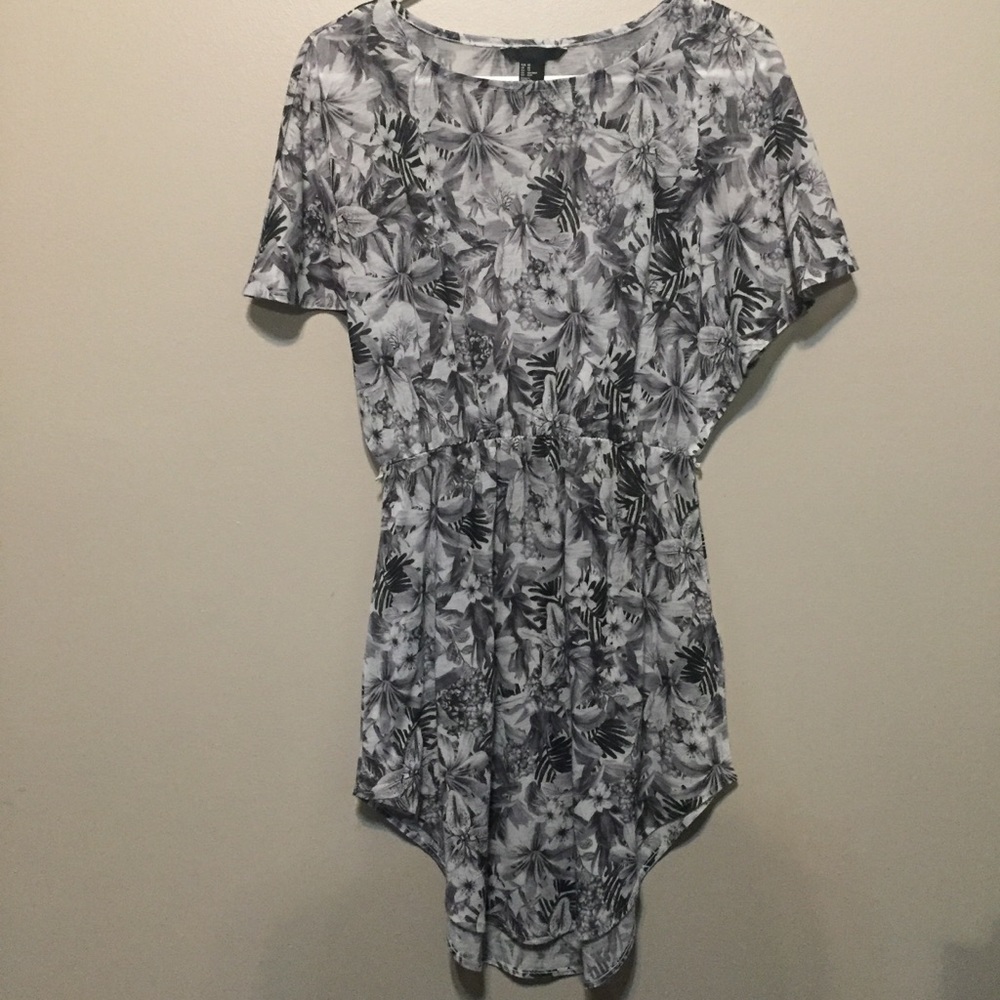 H&M Grayscale Tropical Dress